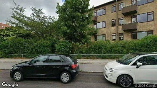 Andelsboliger til salg i Charlottenlund - Foto fra Google Street View