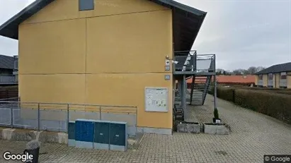 Andelsboliger til salg i Tilst - Foto fra Google Street View Andelsboliger til salg i Tilst - Foto fra Google Street View